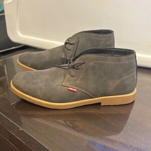 Levi's Gray and Tan Chukka Boots with Suede Upper